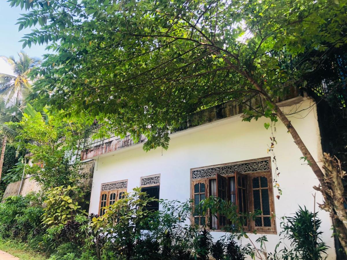 Thaaaru Villa Mirissa Exterior foto
